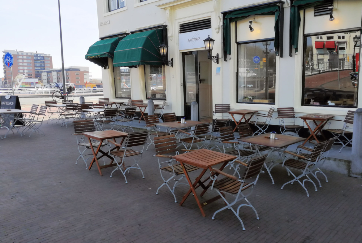 VERKOCHT onder voorbehoud- “Kattenkop Café” in Delft
