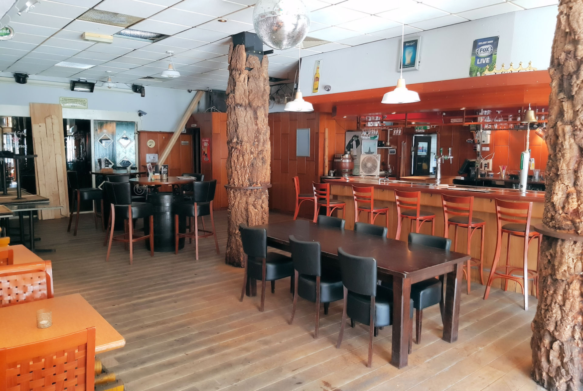 Grand Café / Restaurant “De Amstelbron” te Schiedam