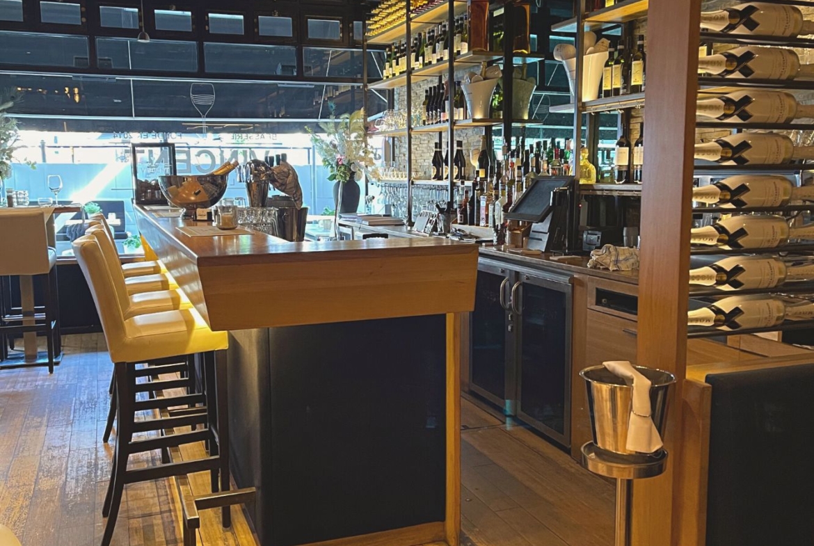 Brasserie Vincent Lebbink – Oostzeedijk 342 te Rotterdam – Nu met een zeer lage huur en sfeervol terras!