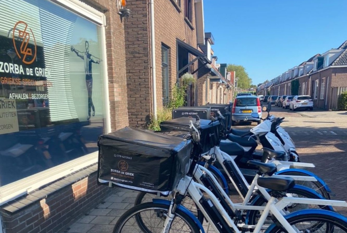 Bezorg en afhaal concept – Zorba de Griek – Dubbeldreef 6 te Dordrecht
