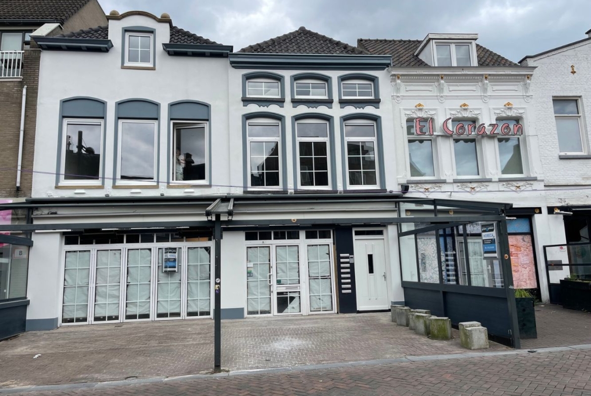 Ter overname aangeboden: Casco plus horeca locatie voormalig Brasserie D’Ouwe Mart – Markt 42 te Roosendaal