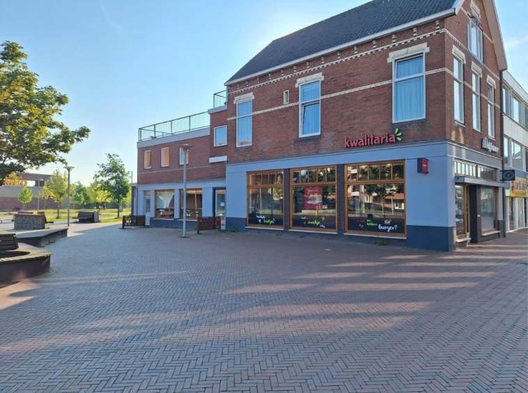 Kwalitaria-Delifrance in de Langestraat - De winkelstraat van Winschoten - Horecamakelaardij Knook en Verbaas