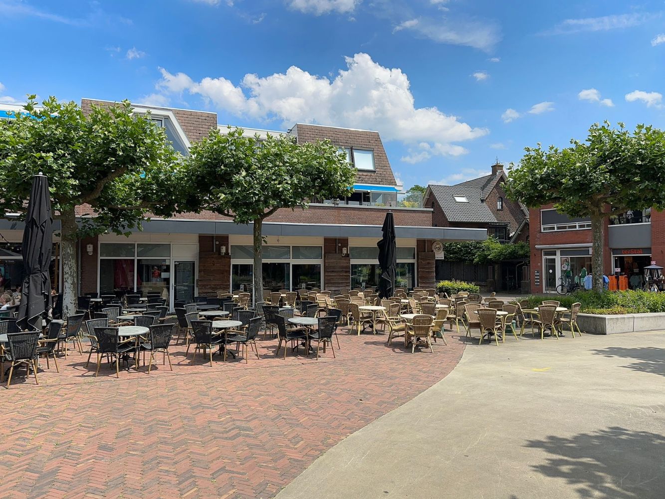 Brasserie De Bourondiër - Looiersplein 50 - Dongen - Horecamakelaardij Knook & Verbaas