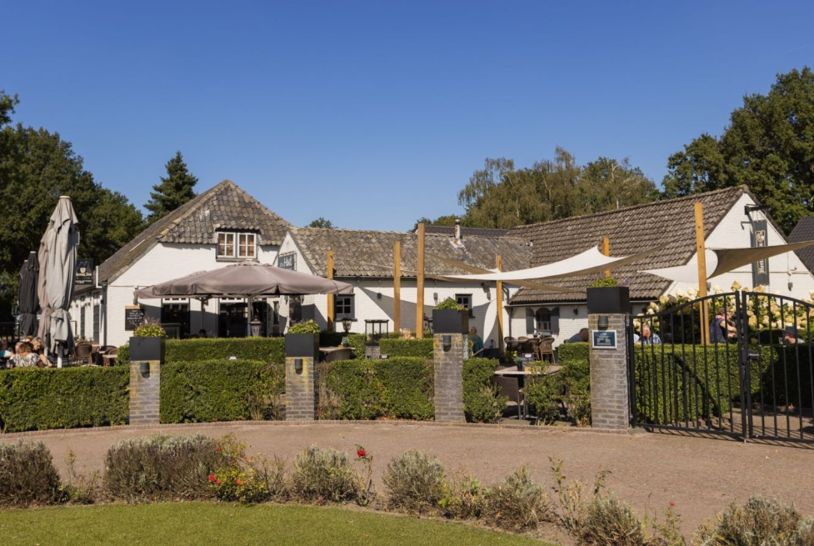 VERKOCHT onder voorbehoud: Multifunctioneel Vastgoed op 34.000 m² in het Groene Buitengebied van regio Eindhoven