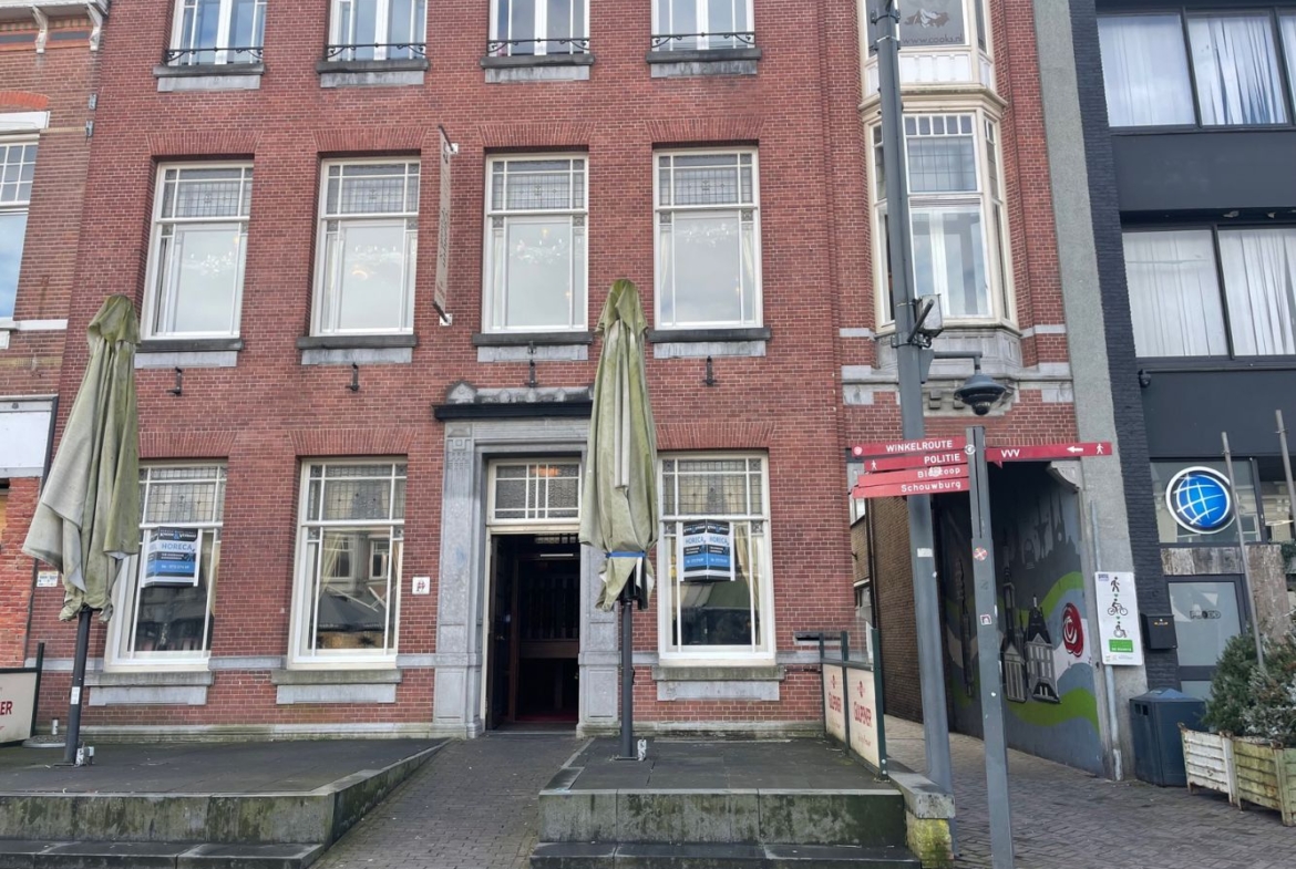 Te huur groot horecapand – Hartje centrum Roosendaal aan de Markt 17 te Roosendaal