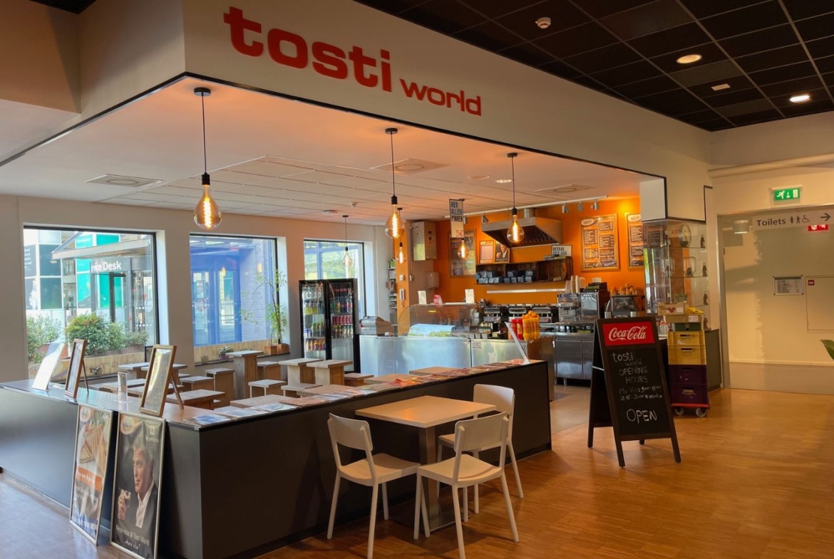TER OVERNAME AANGEBODEN: Horeca locatie Tosti World – Burgemeester Oudlaan 50, Gebouw L Erasmus Food PLaza te Rotterdam