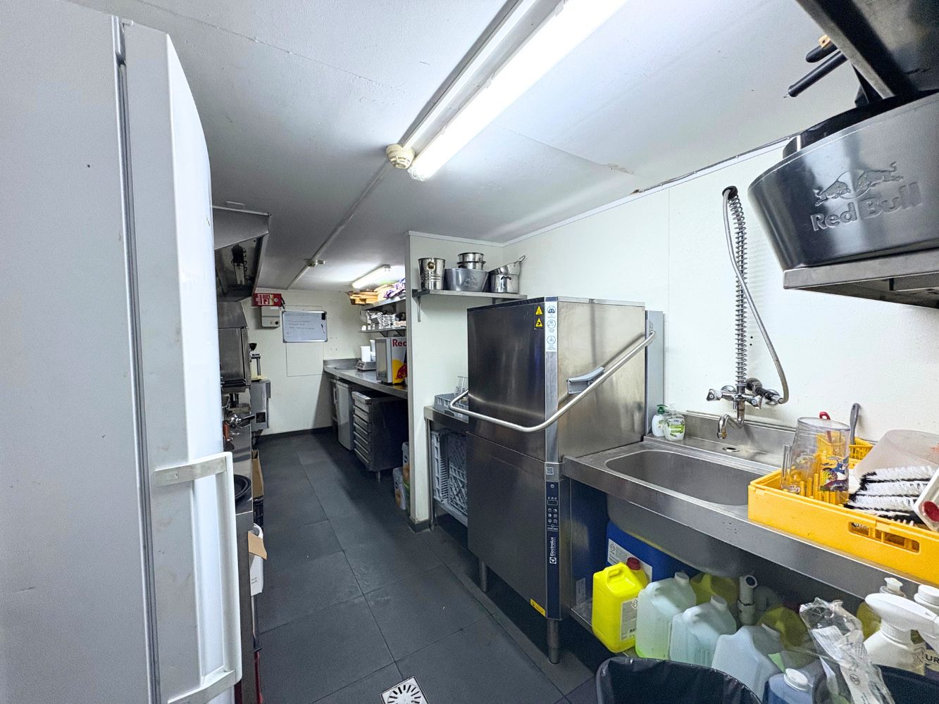 DeNacht en Karaoke Club Uniek – Mauritsweg 34 – Rotterdam – Horecamakelaardij Knook en Verbaas – 4