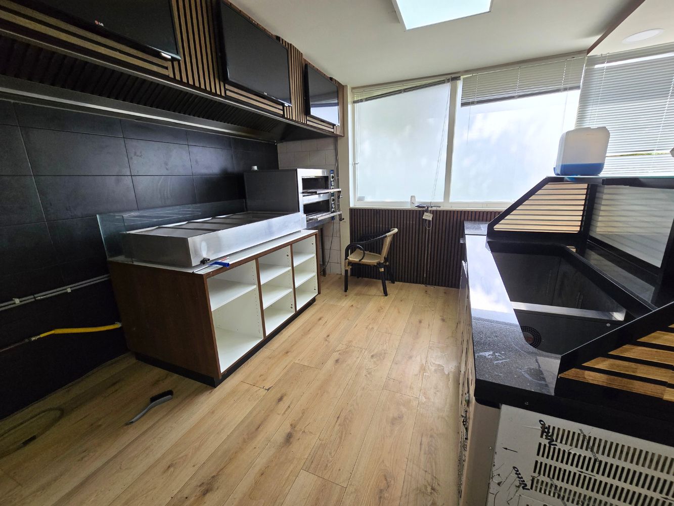 Vrijstaande Cafetaria te huur – winkelcentrum Noordhove – Zoetermeer – 8