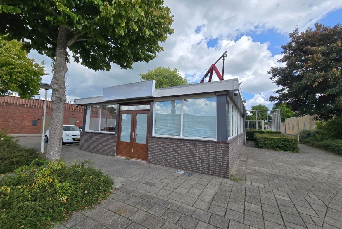 Vrijstaande Cafetaria te huur – winkelcentrum Noordhove – Zoetermeer