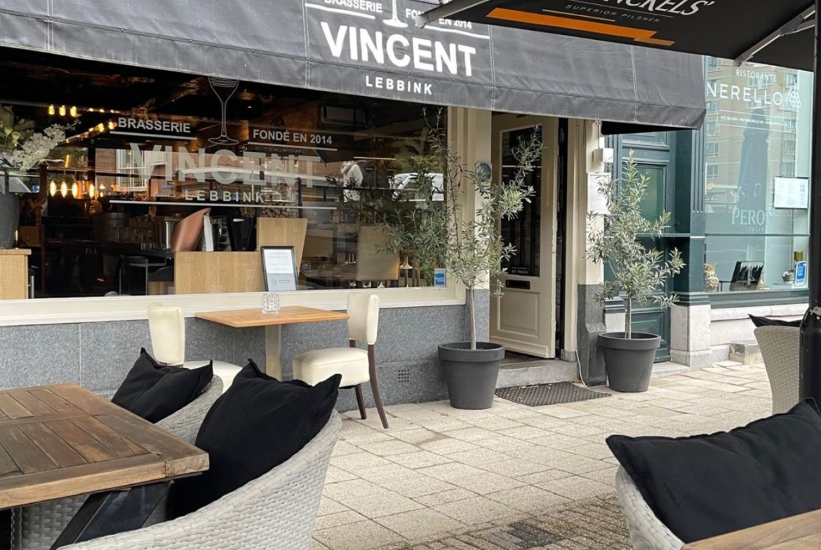 Brasserie Vincent Lebbink, gevestigd aan de levendige Oostzeedijk 342 in Rotterdam, is nu ter overname aangeboden