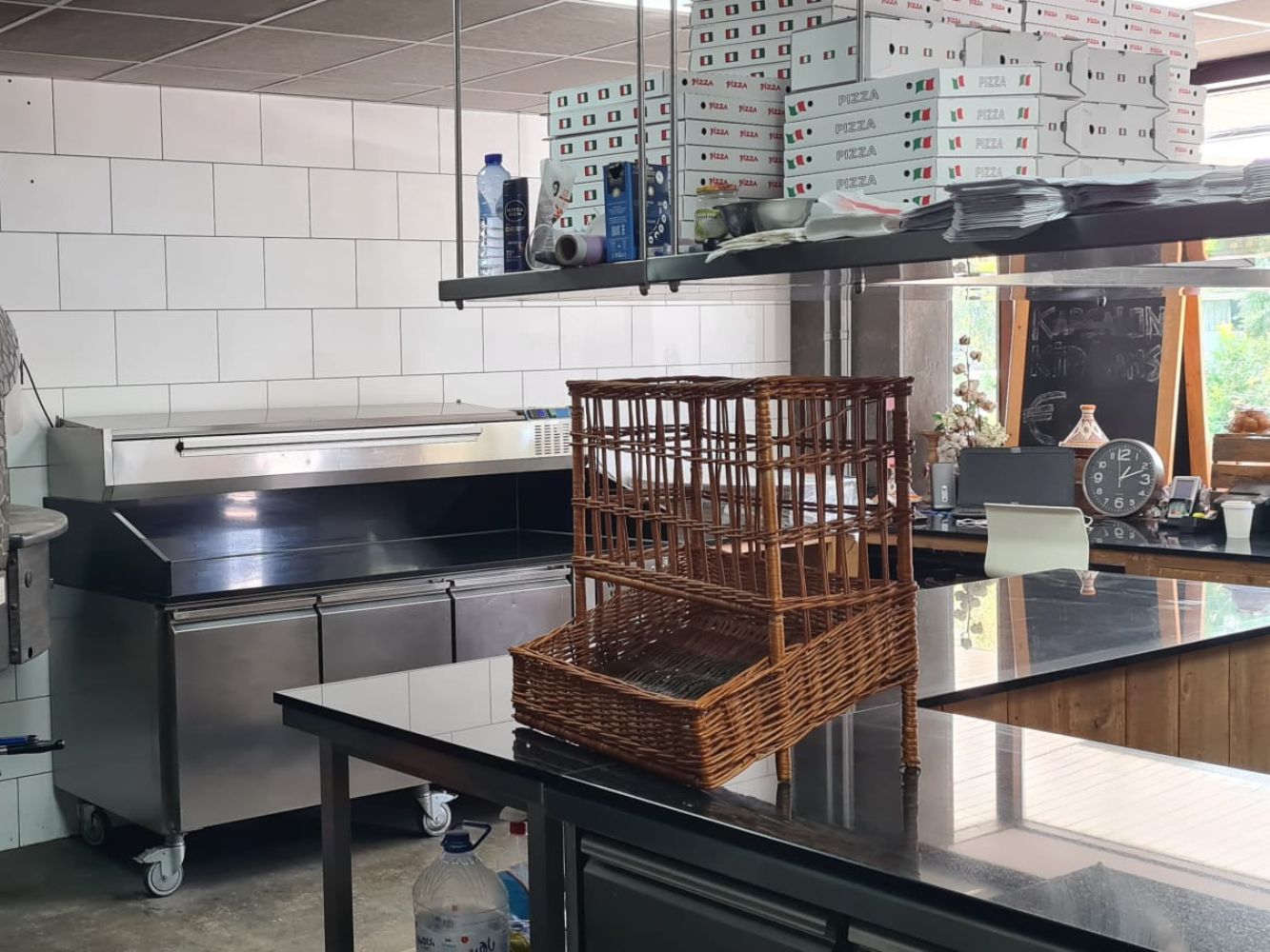 Pizza Dall’Amico – Brederolaan 4 – Waddinxveen – Horecamakelaardij Knook en Verbaas – 7