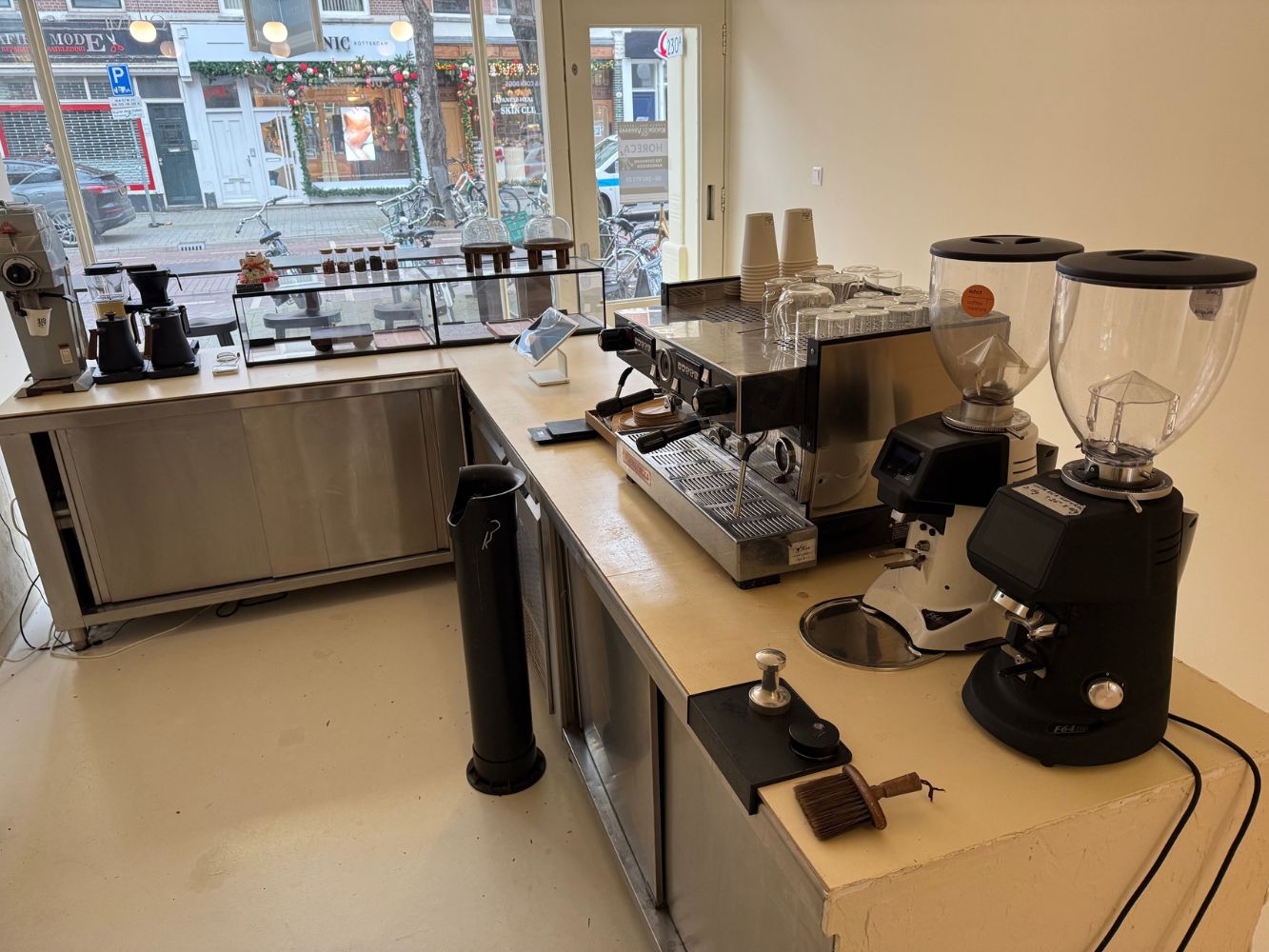 Okami Coffee – Nieuwe Binnenweg 230a – Rotterdam – Horecamakelaardij Knook en Verbaas – 3