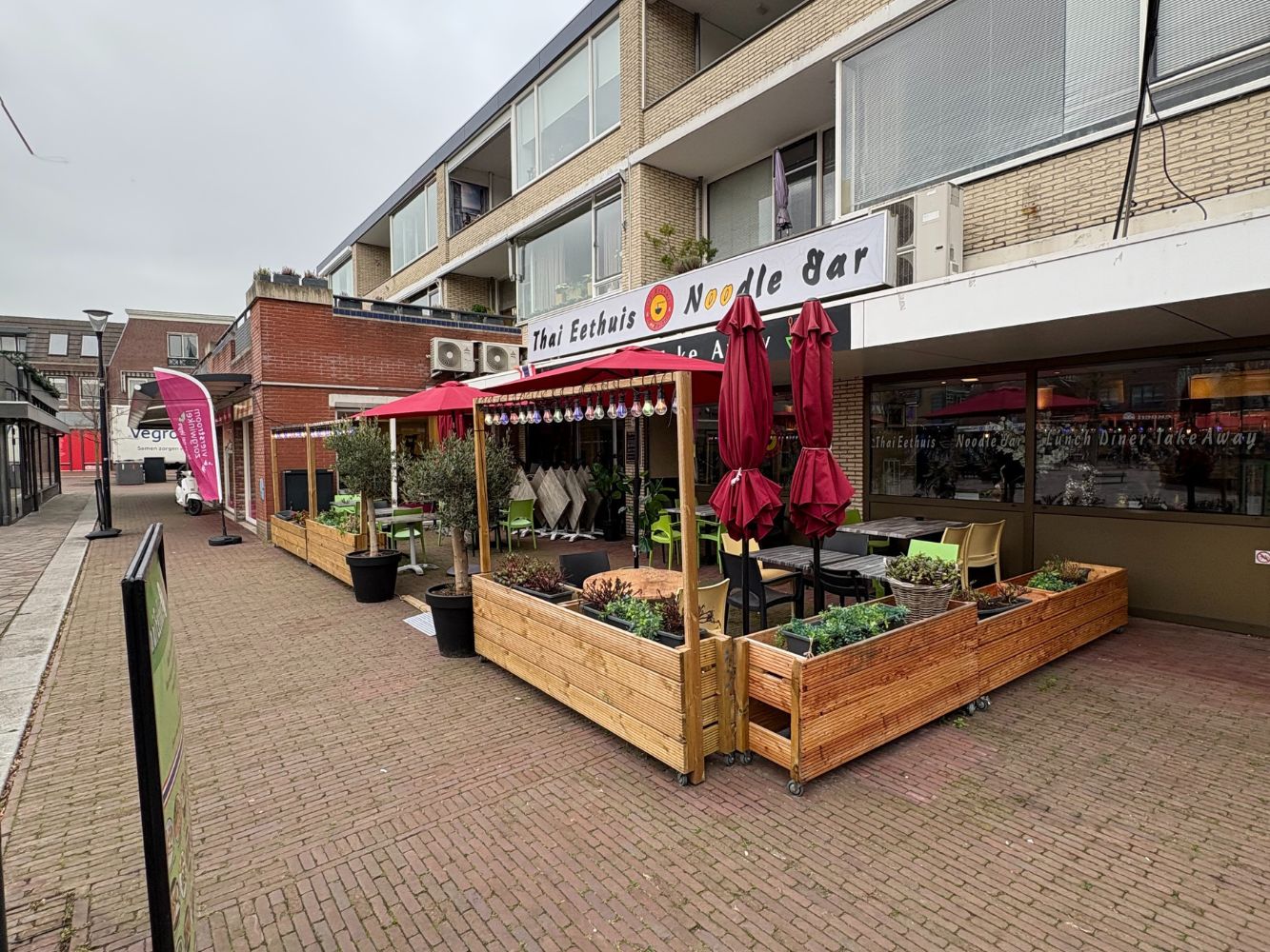 Thai Eethuis - Noodle Bar - Kerkstraat 11 - Berkel en Rodenrijs - Horecamakelaardij Knook & Verbaas