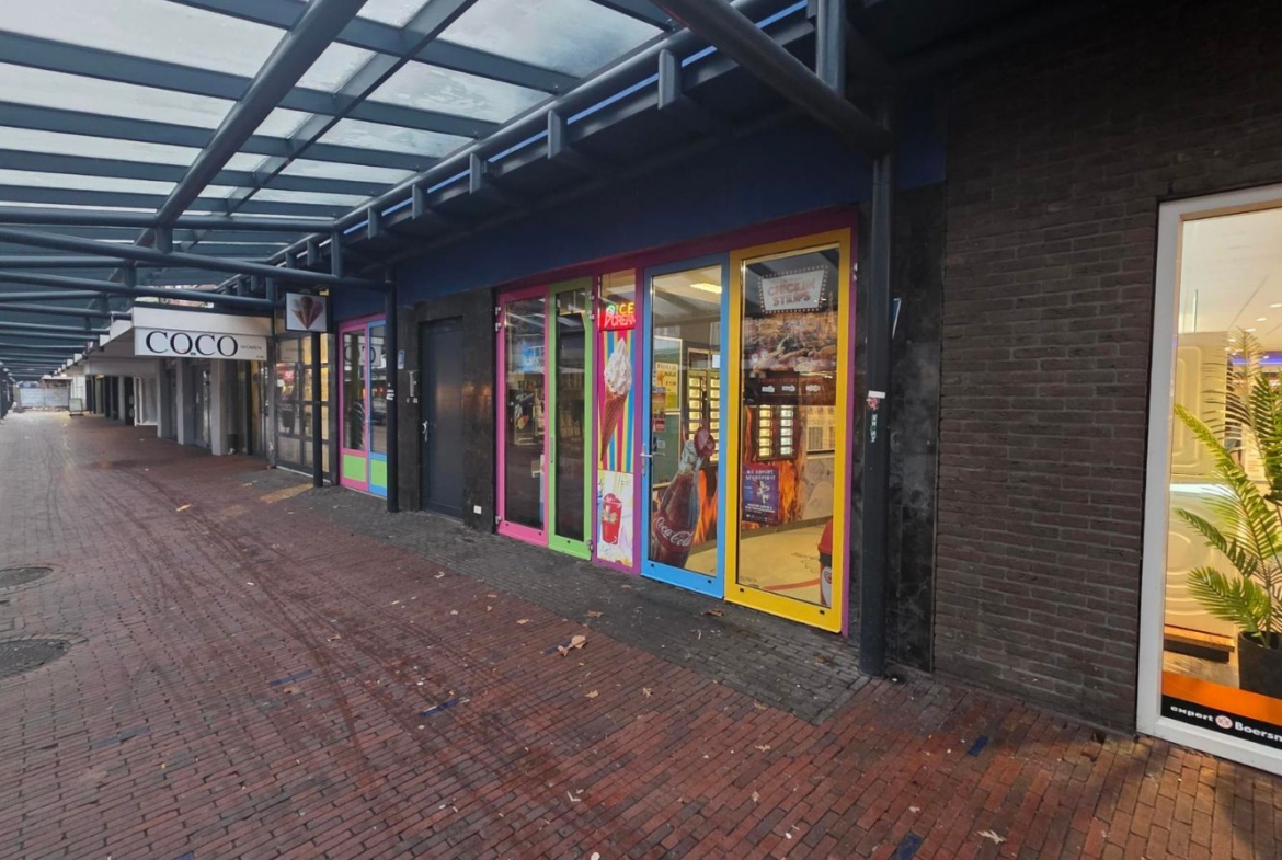 Unieke kans: Succesvolle cafetaria in hartje Veendam te koop