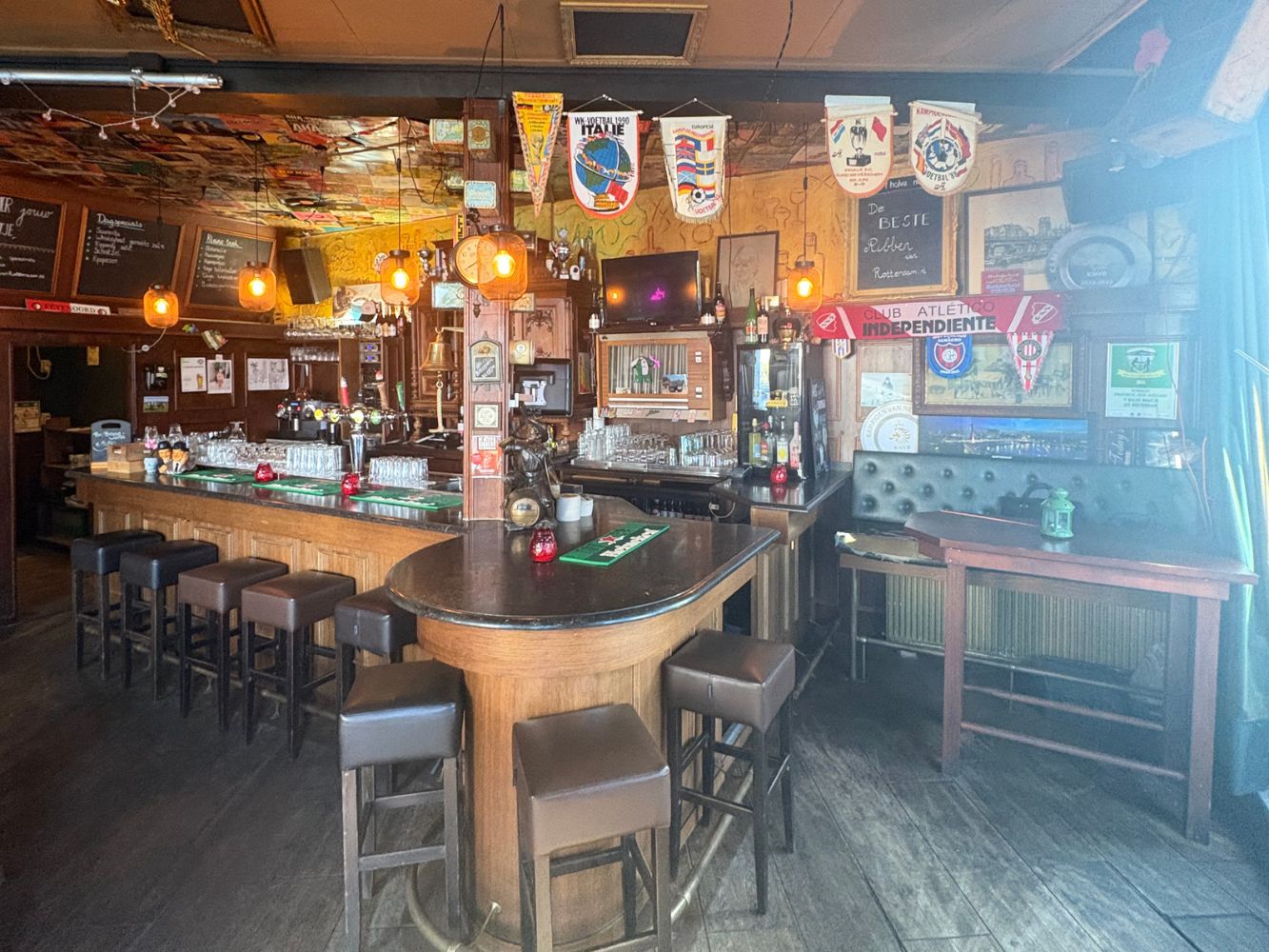 Eetcafé t Halve Maatje – Kleiweg 325 – Rotterdam – Horecamakelaardij Knook en Verbaas – 6