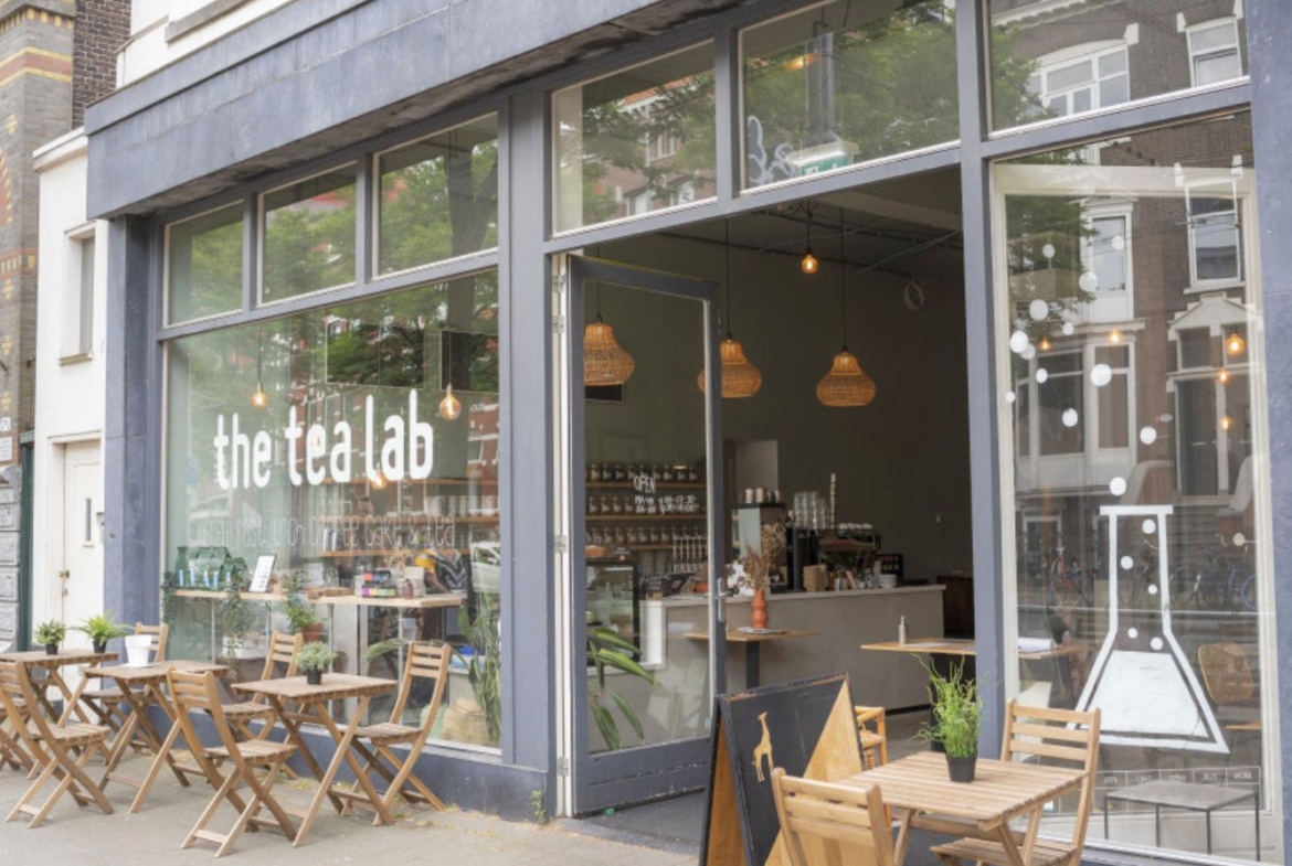 Lichte horecaruimte Tea Lab ca. 470 m² op toplocatie aan de Nieuwe Binnenweg in Rotterdam | Ter overname