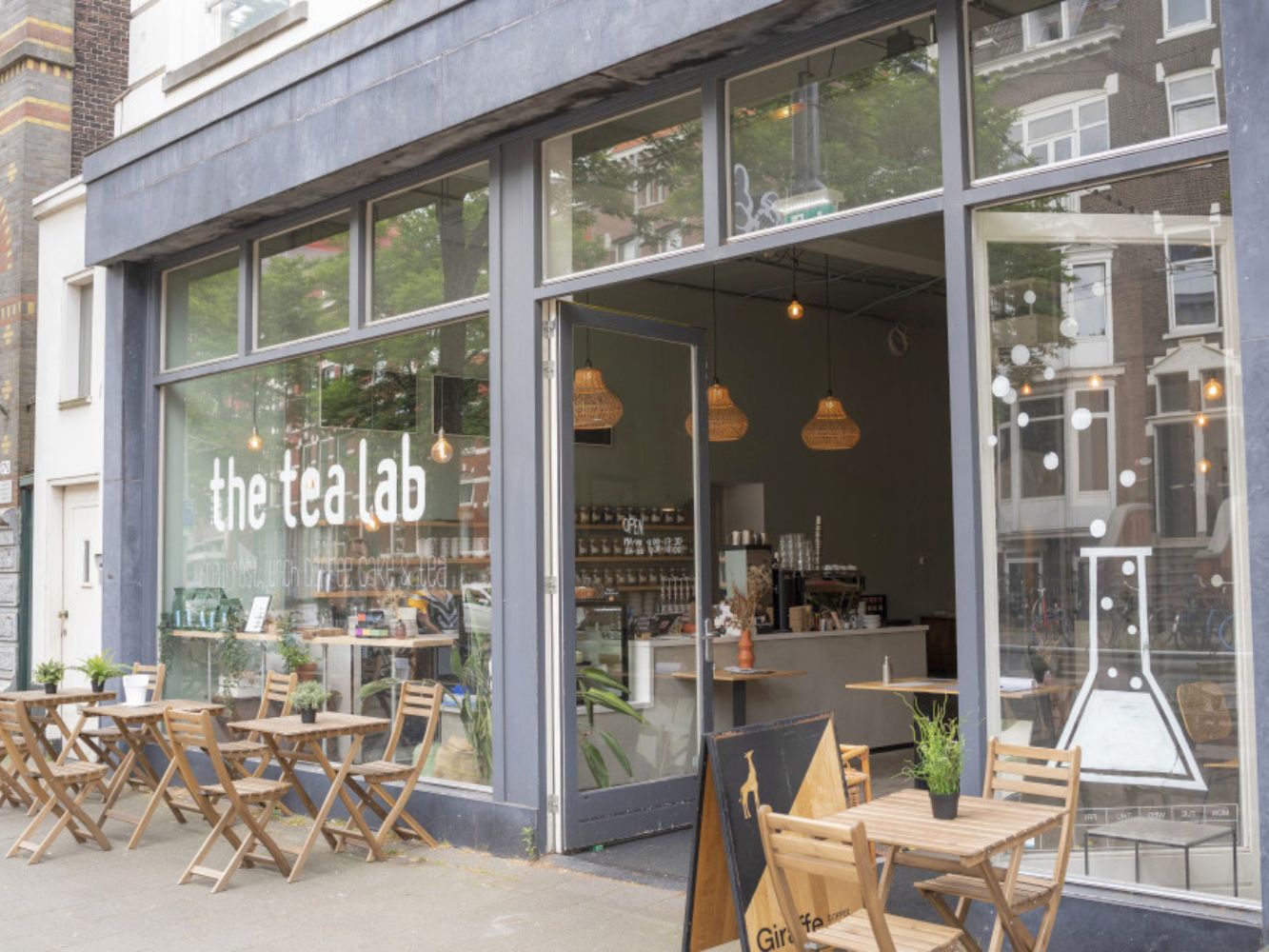 Horecaruimte - Tea Lab - Nieuwe Binnenweg 178a - Rotterdam - Horecamakelaardij Knook & Verbaas