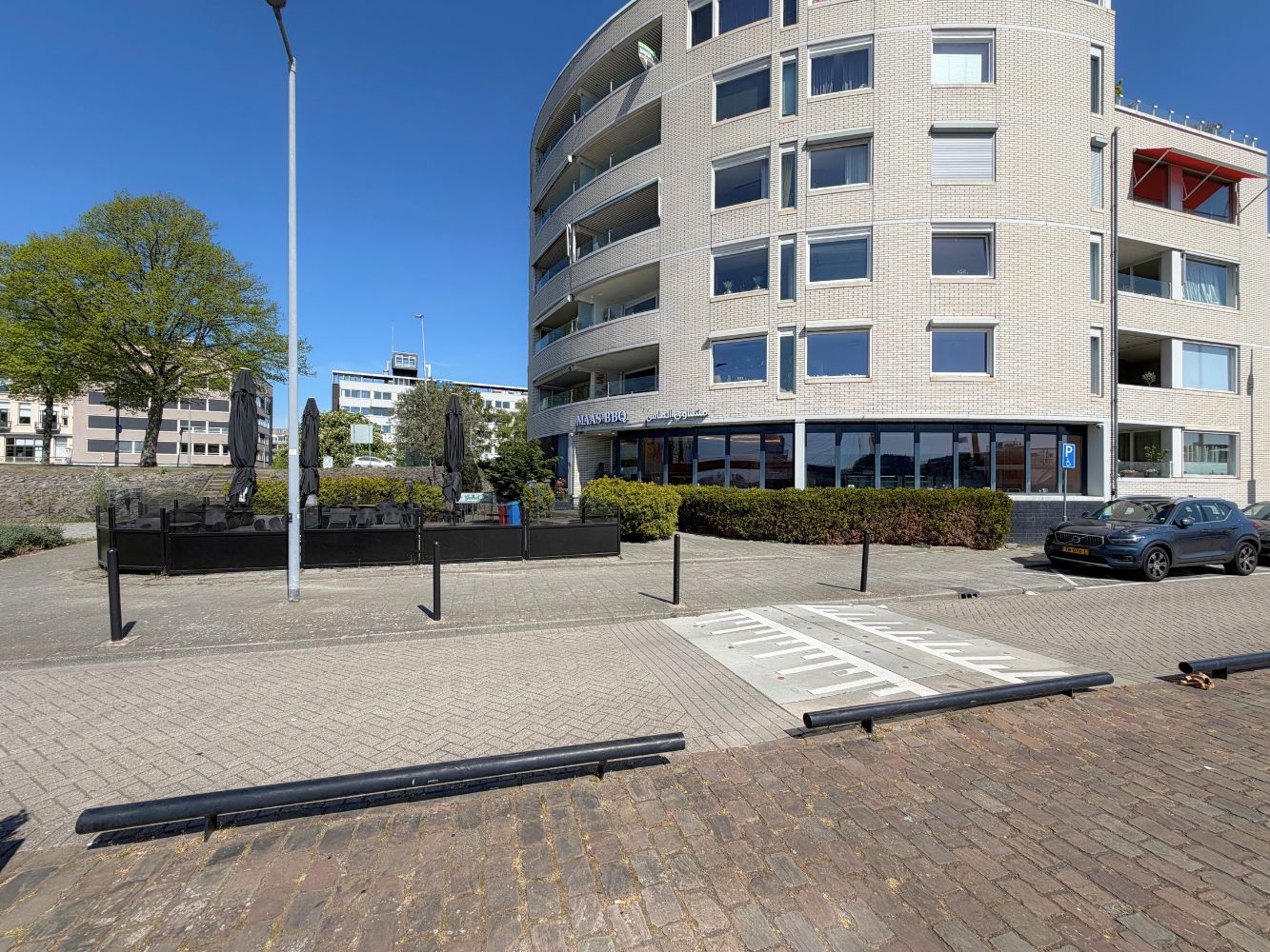 Restaurant Maas BBQ - Oostkade 119 - Rotterdam - Horecamakelaardij Knook & Verbaas