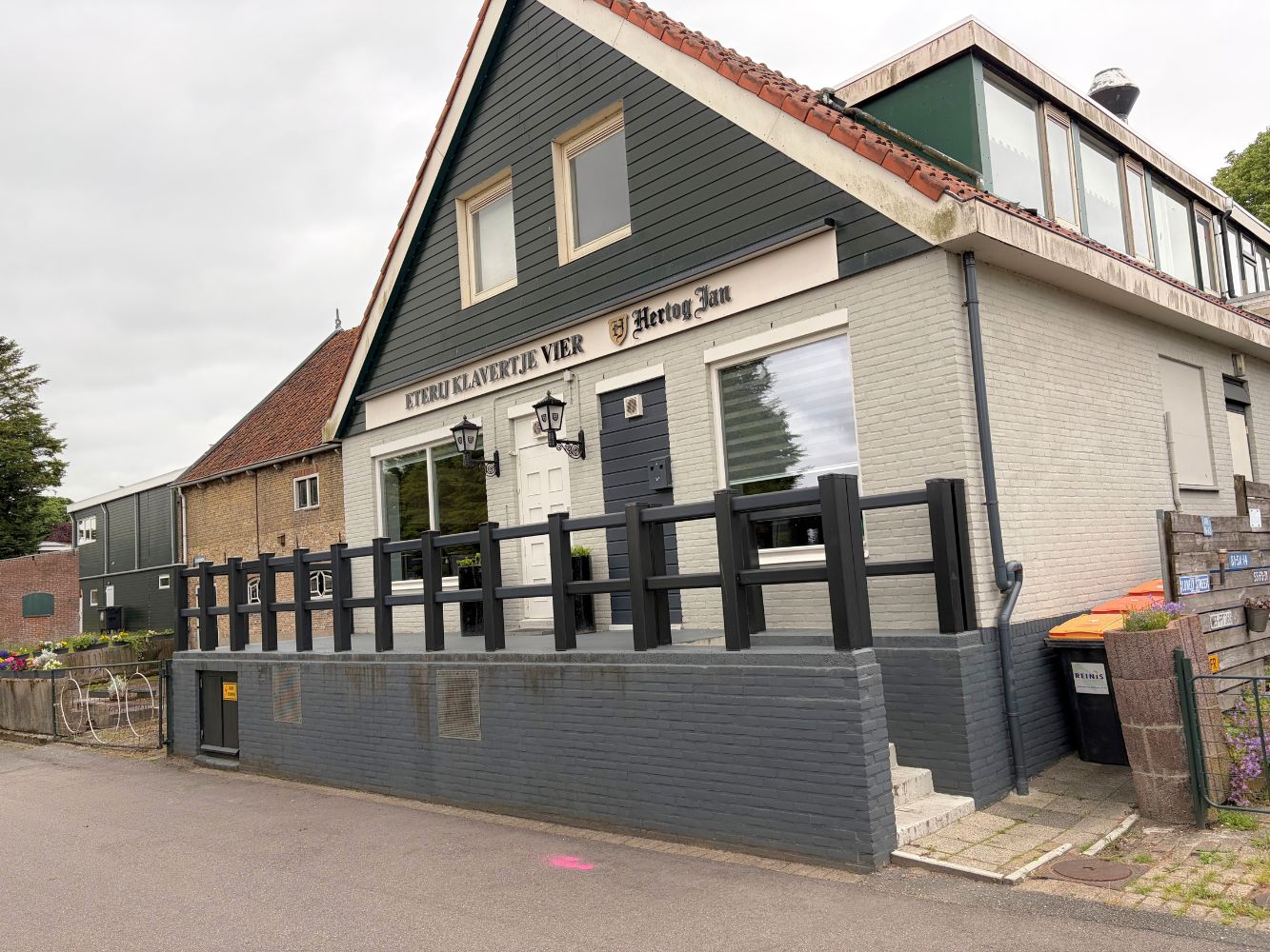 Eterij 't Klavertje Vier - Dorpsstraat 101 - Hekelingen - Horecamakelaardij Knook & Verbaas