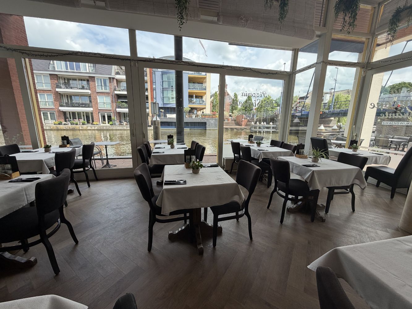 H20260076 – AANGEGBODEN TER OVERNAME Italiaans Restaurant – Swaenswijkplaats 29 – Alphen aan den Rijn – 10