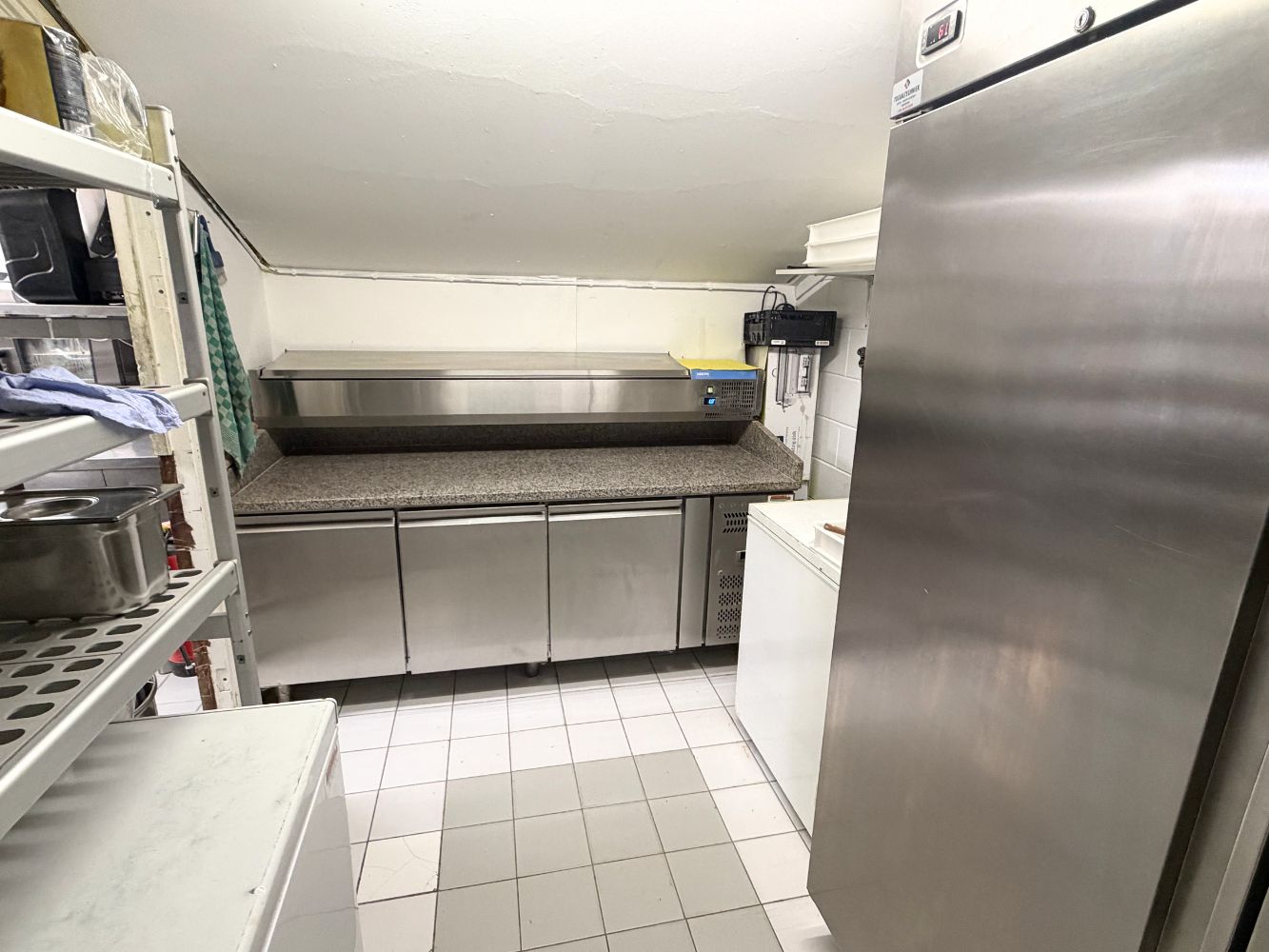 H20260076 – AANGEGBODEN TER OVERNAME Italiaans Restaurant – Swaenswijkplaats 29 – Alphen aan den Rijn – 11
