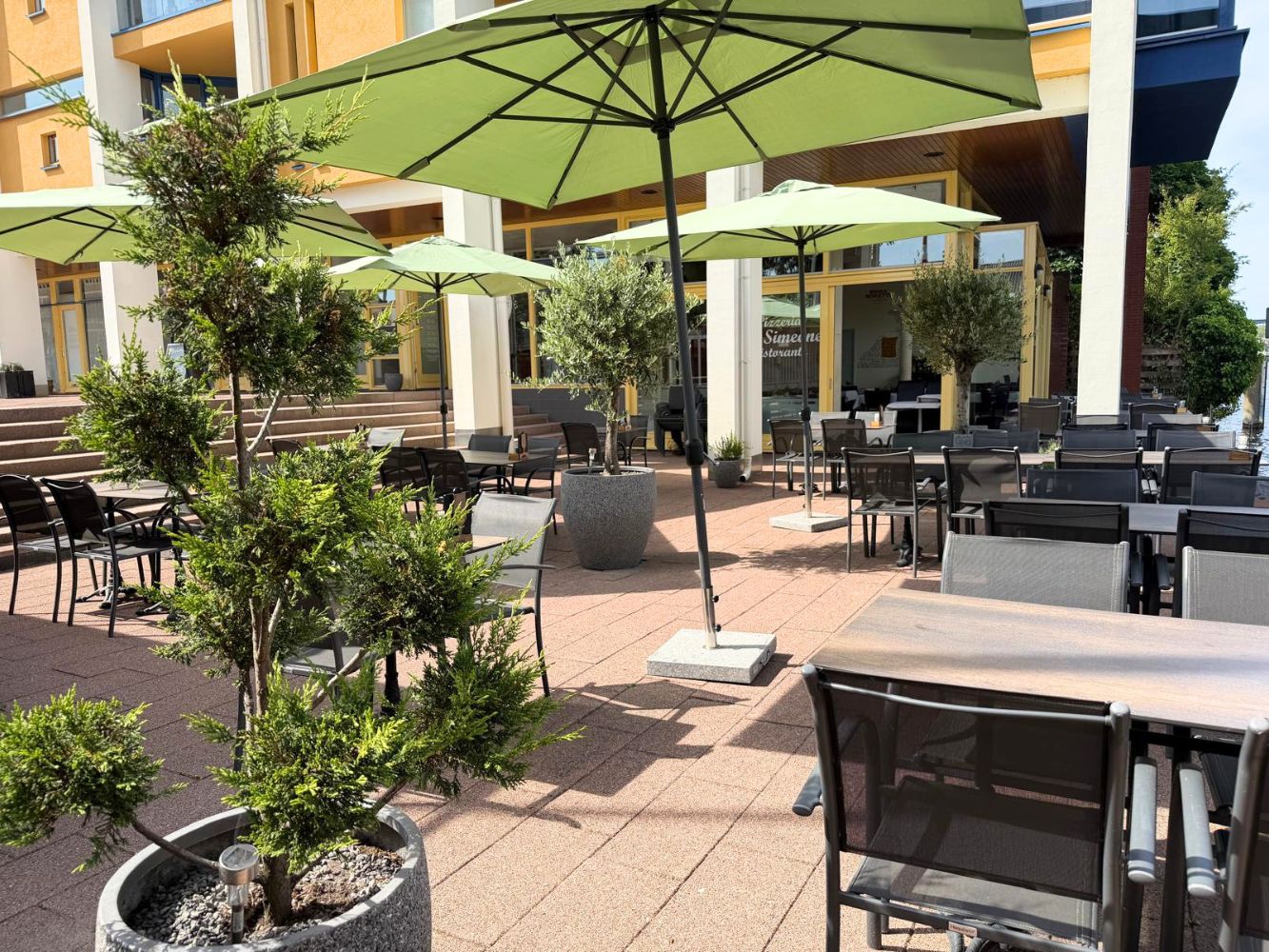 H20260076 – AANGEGBODEN TER OVERNAME Italiaans Restaurant – Swaenswijkplaats 29 – Alphen aan den Rijn – 12
