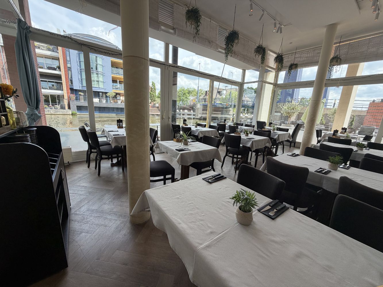 H20260076 – AANGEGBODEN TER OVERNAME Italiaans Restaurant – Swaenswijkplaats 29 – Alphen aan den Rijn – 16
