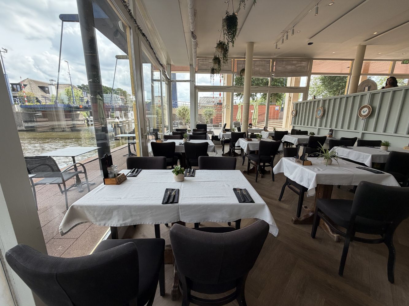 H20260076 – AANGEGBODEN TER OVERNAME Italiaans Restaurant – Swaenswijkplaats 29 – Alphen aan den Rijn – 3