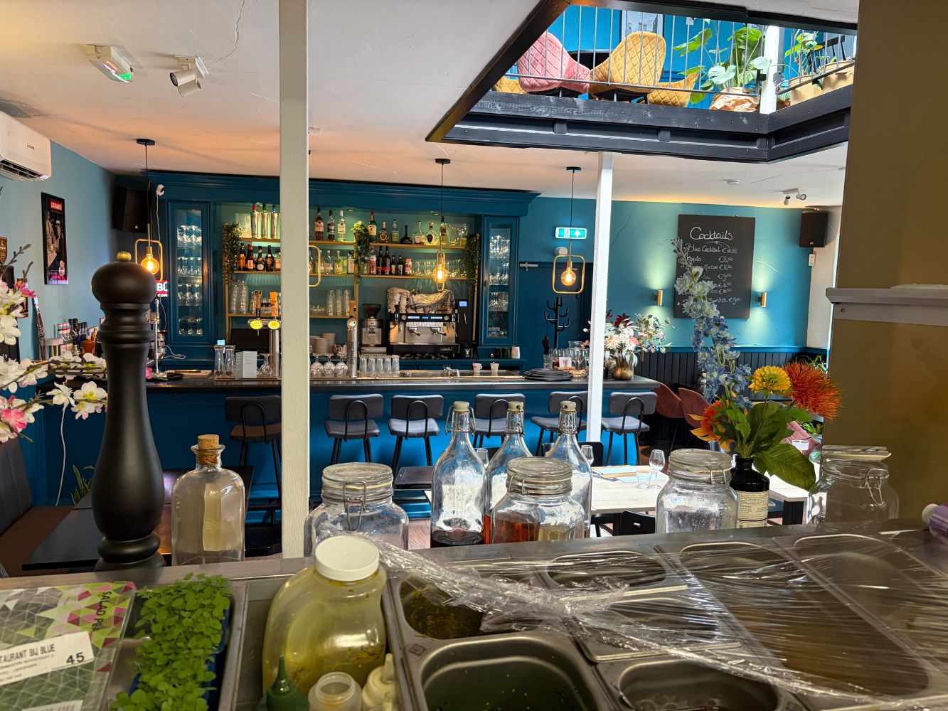 H20260079 – AANGEBODEN TER OVERNAME Restaurant Bij Blue Food & Drinks – Burgemeester Roosstraat 3 – Lekkerkerk – 7