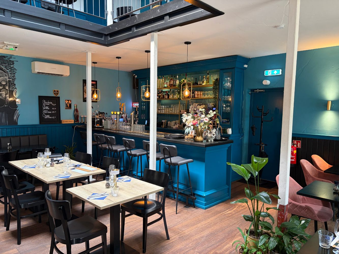 H20260079 – AANGEBODEN TER OVERNAME Restaurant Bij Blue Food & Drinks – Burgemeester Roosstraat 3 – Lekkerkerk – 9