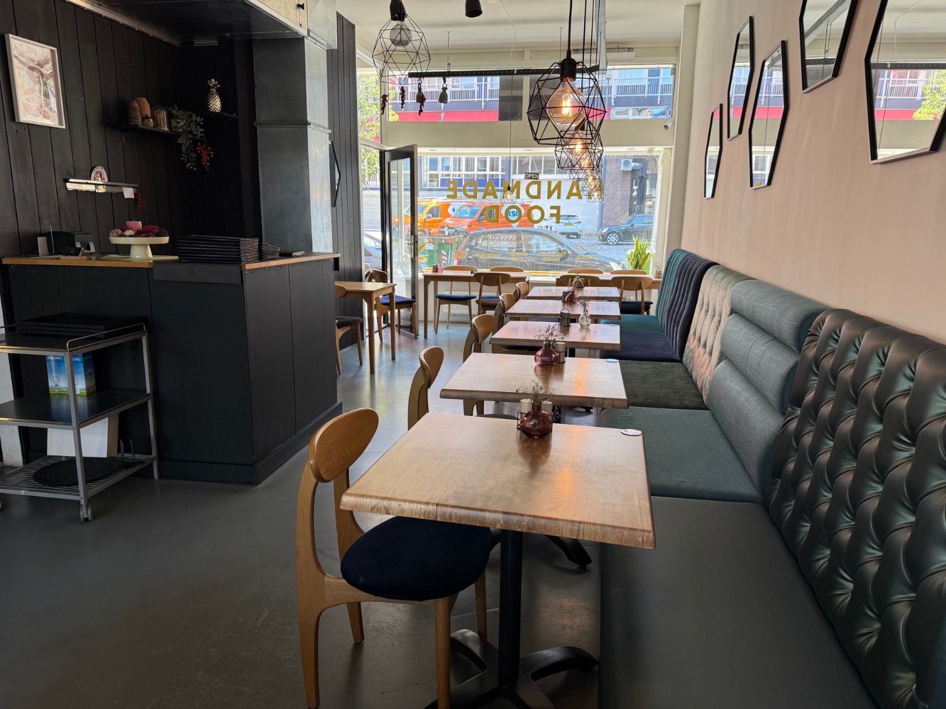 Restaurant Saen Food – Pannekoekstraat 97a – Rotterdam – Horecamakelaardij Knook en Verbaas – 1