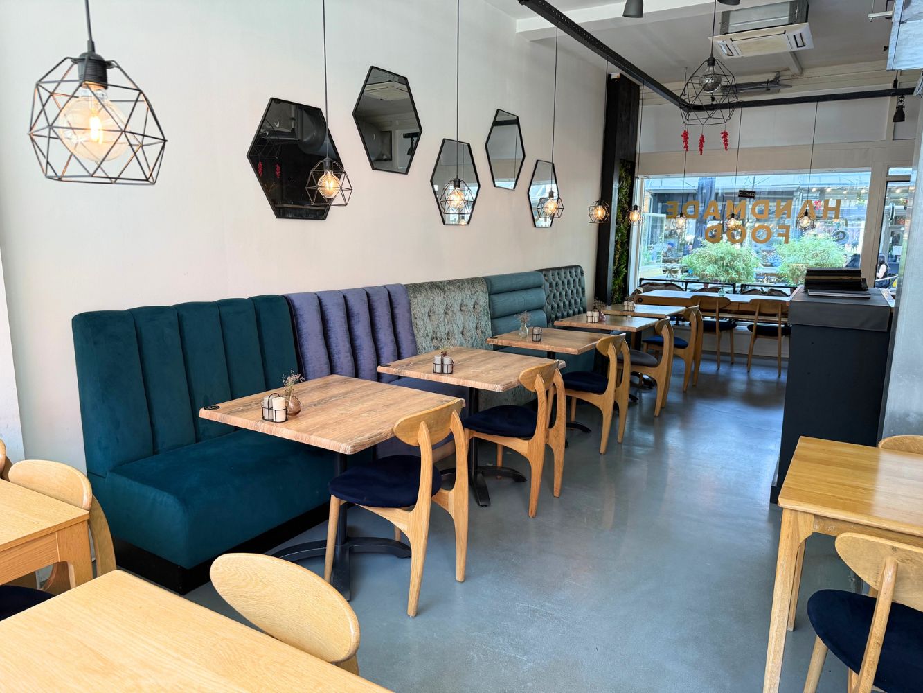 Restaurant Saen Food – Pannekoekstraat 97a – Rotterdam – Horecamakelaardij Knook en Verbaas – 12