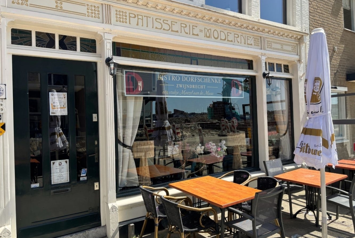 Ter overname: Bistro Dorfschenke aan het Veerplein te Zwijndrecht