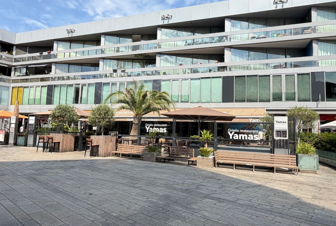 Modern en sfeervol Grieks restaurant op toplocatie in Almere “Yamas”