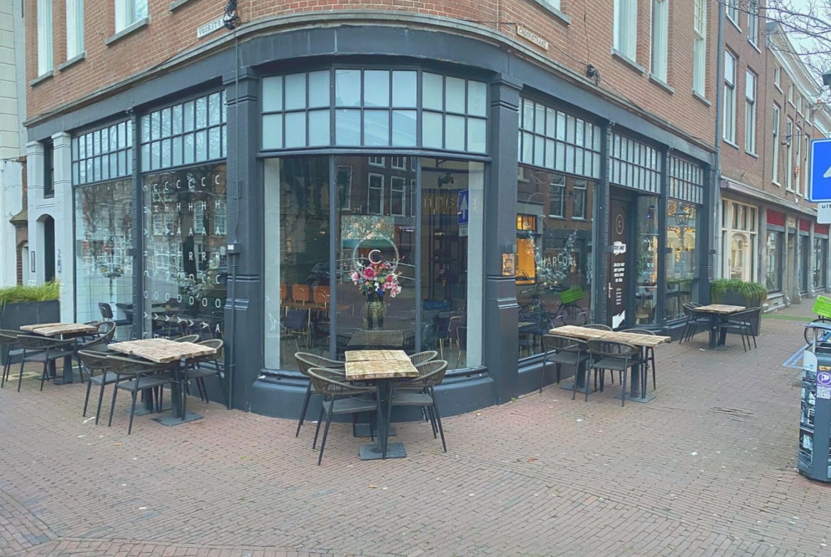 Ter overname aangeboden: Restaurant Charcoal – Choorstraat 2 te Delft