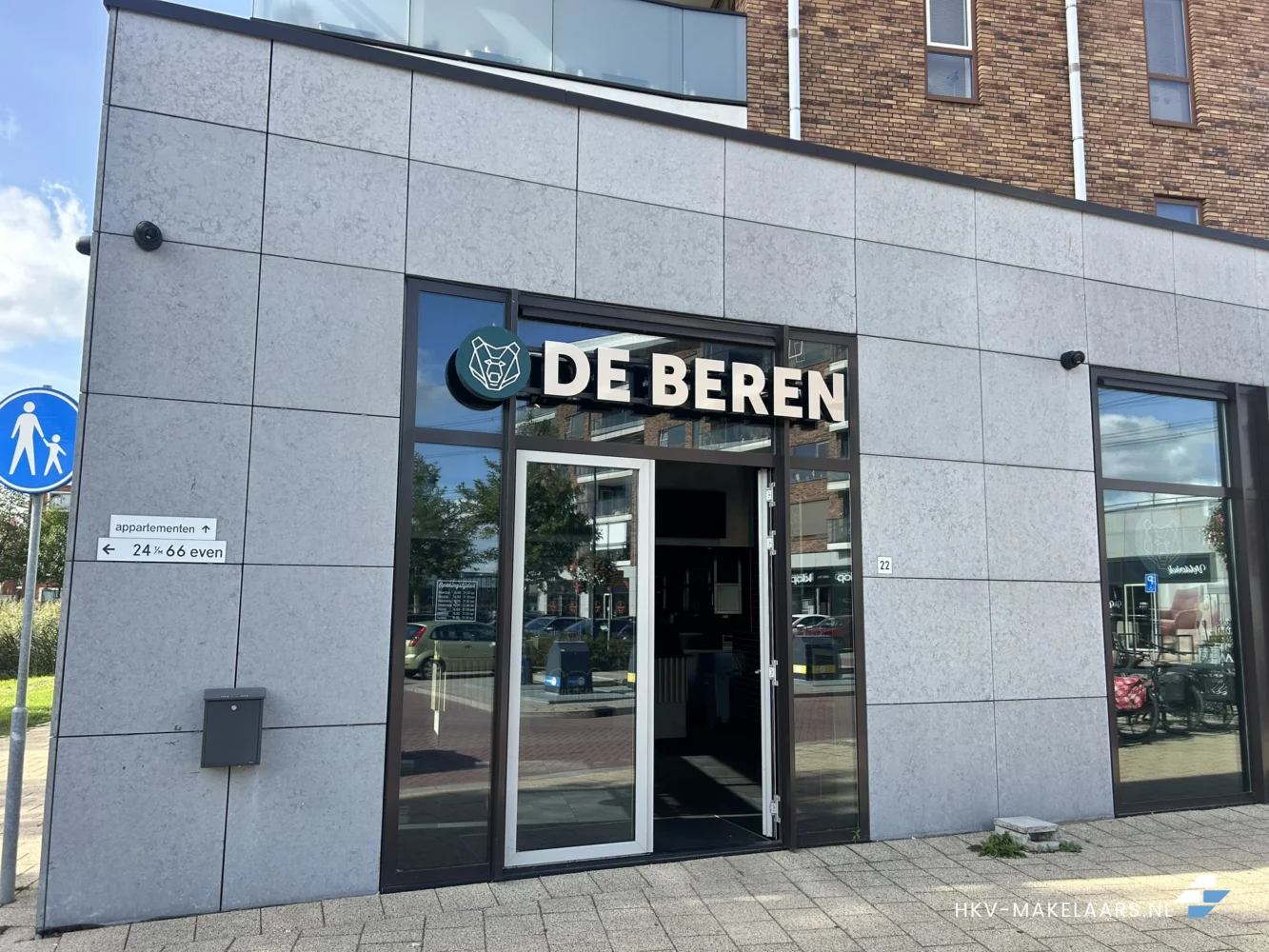 compleet ingericht bezorg- en afhaalrestaurant op toplocatie in Papendrecht. - Markt van, Matena 22 in Papendrecht - HKV Makelaars - 01